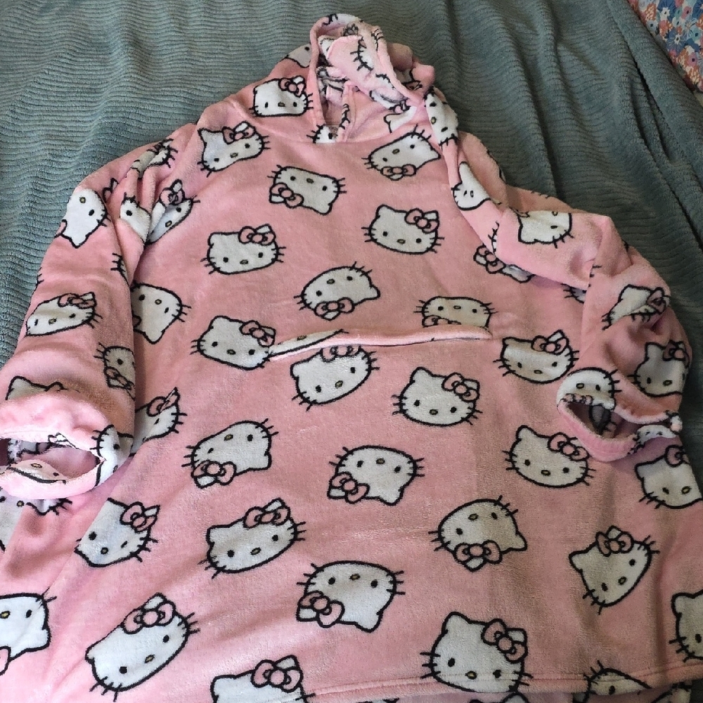 Pink Hello Kitty Hooded Blanket